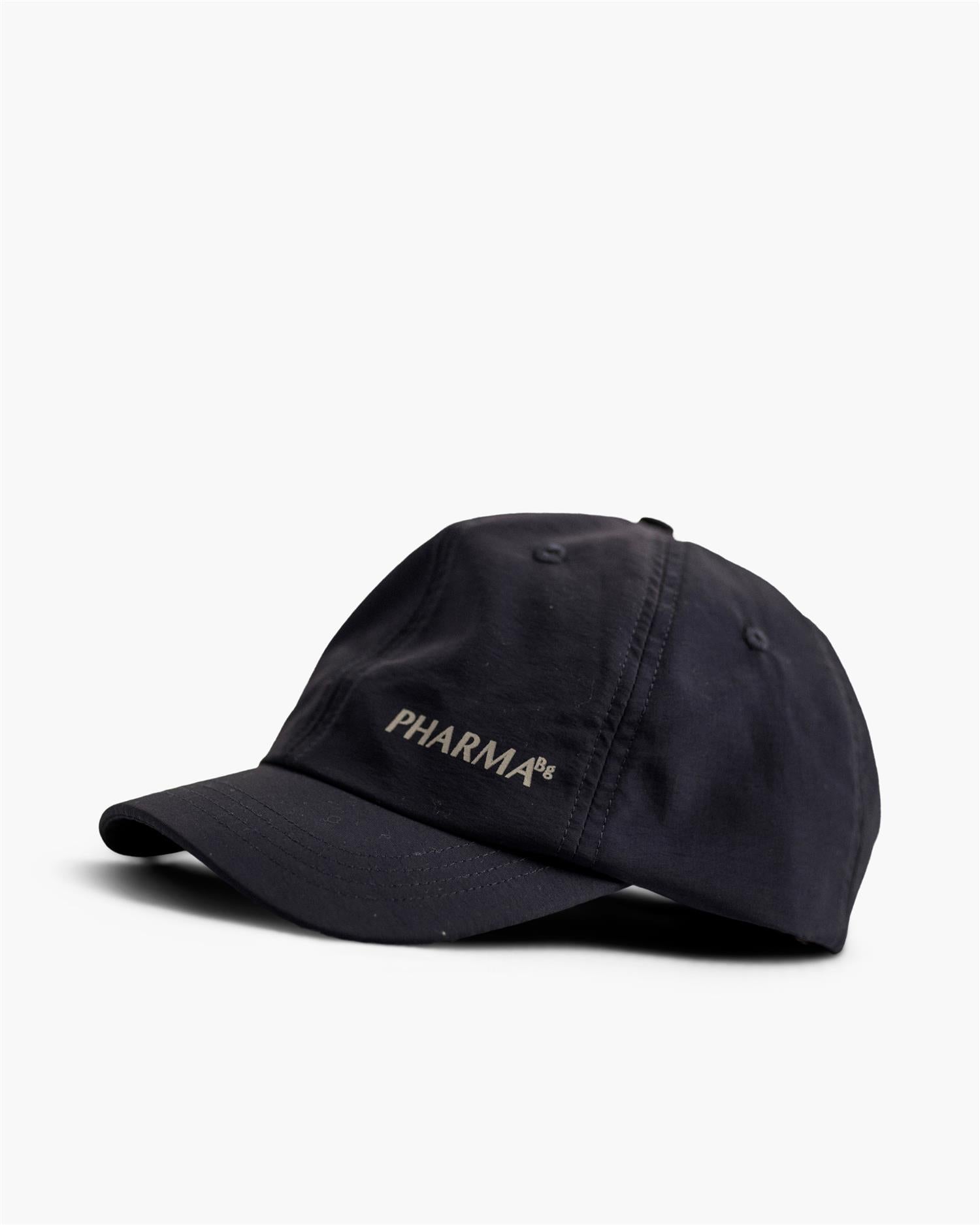 SMALL LOGO CAP SHORT BRIM - BLACK