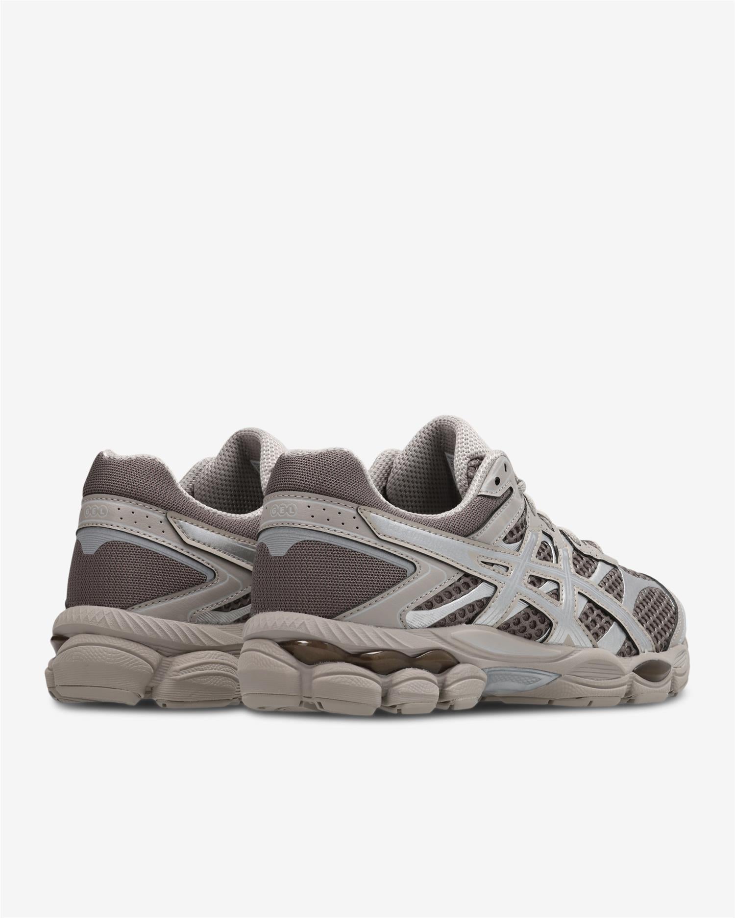 GEL-CUMULUS 16 - COCOA POWDER/SILVER